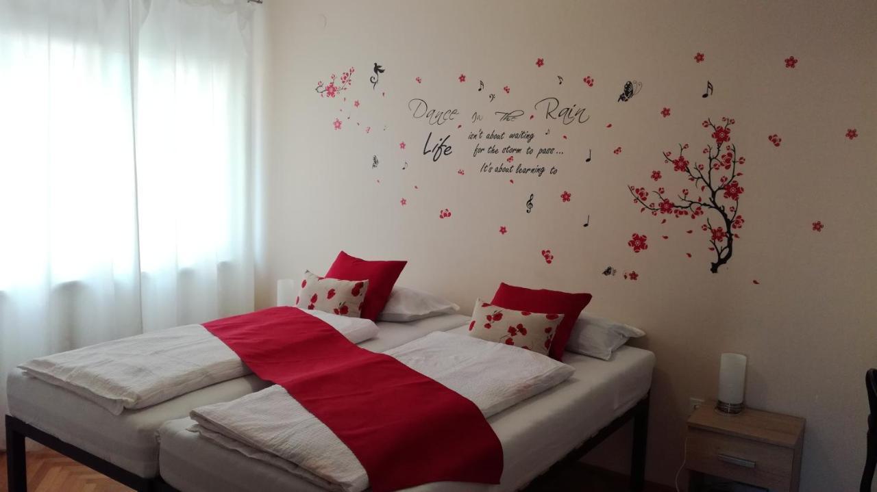 Apartma Ema Izola Eksteriør billede