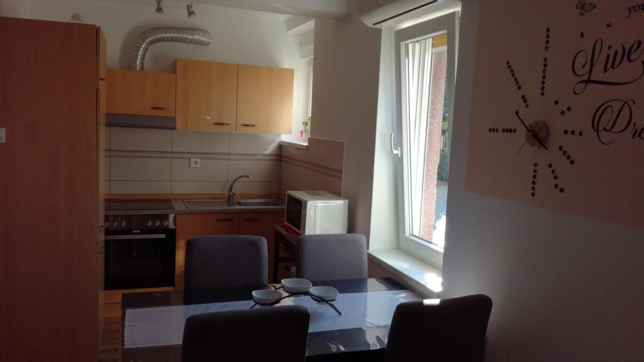 Apartma Ema Izola Eksteriør billede